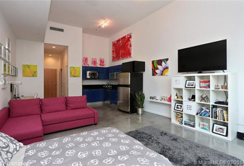 For sale in VIZCAYNE SOUTH