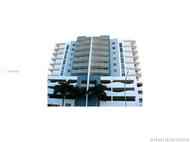 GATEWAY TO THE GROVE COND