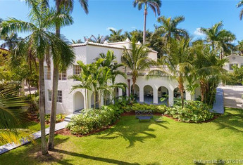 For sale in PALM ISLAND