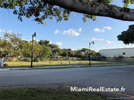 HOLLEMAN PARK