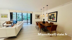 KEY COLONY CONDO
